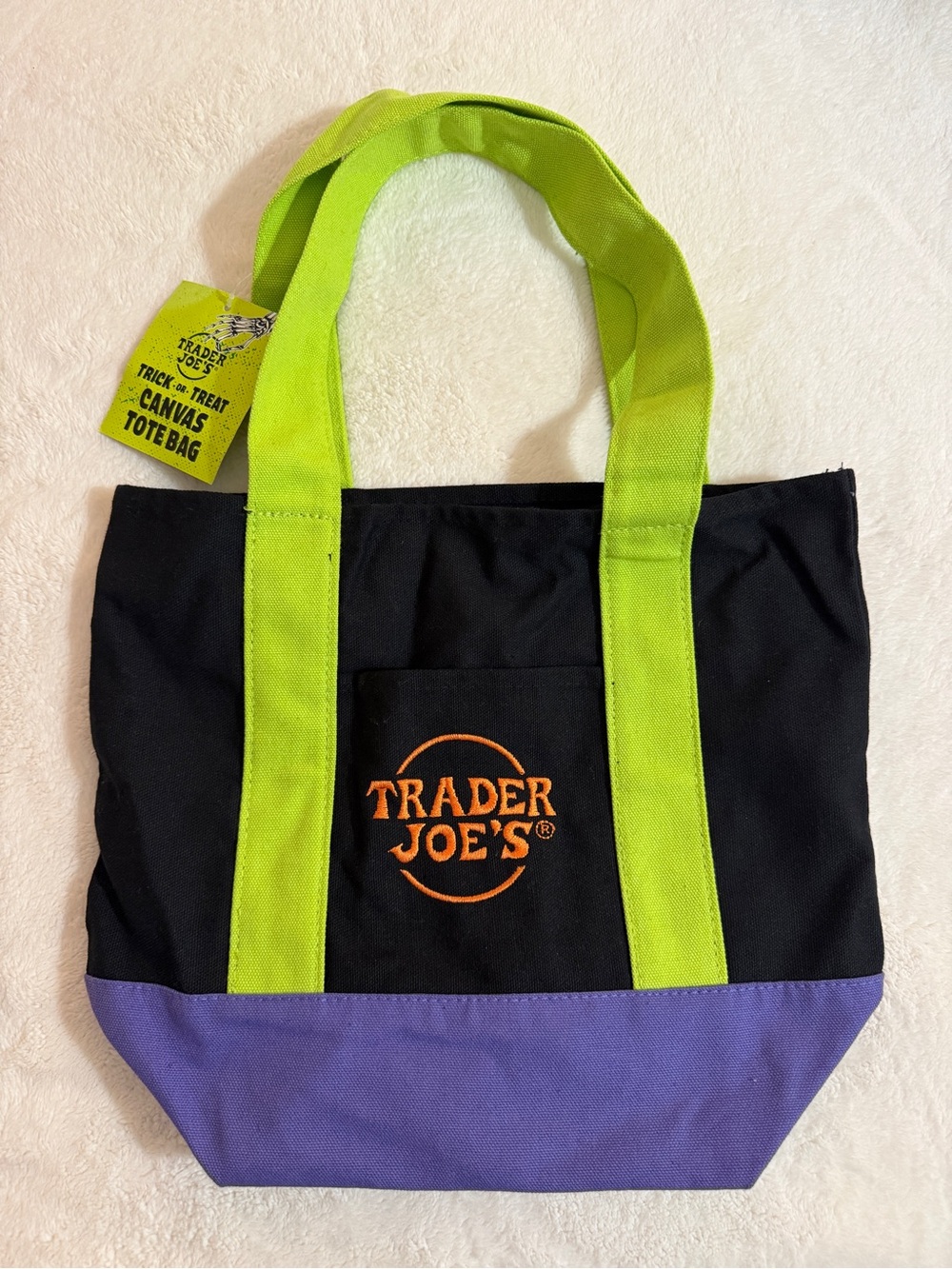 Trader Joe’s Halloween mini tote bag with tag